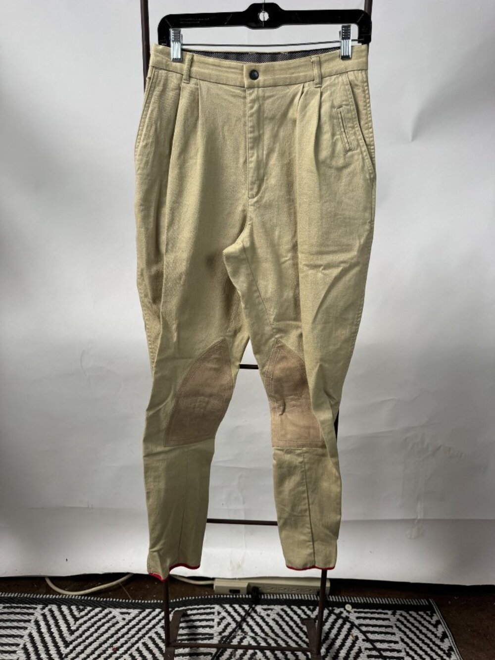 Millers Equestrian Vintage Beige Riding Breeches With Knee Patches Size 28L 98%
